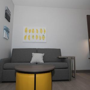 King Suite Sofa Bed Non Smoking
